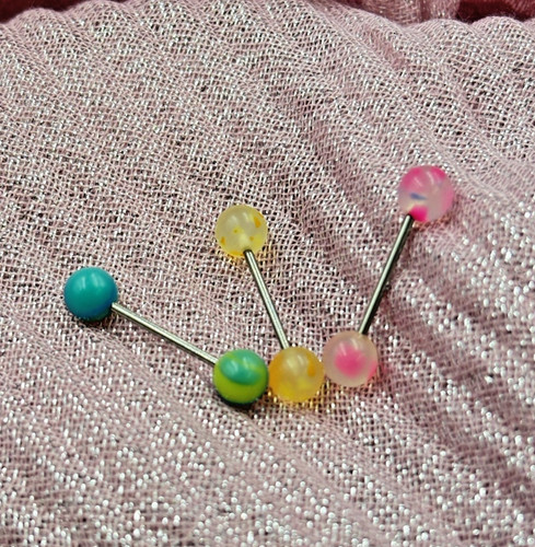 Set piercing in - set,